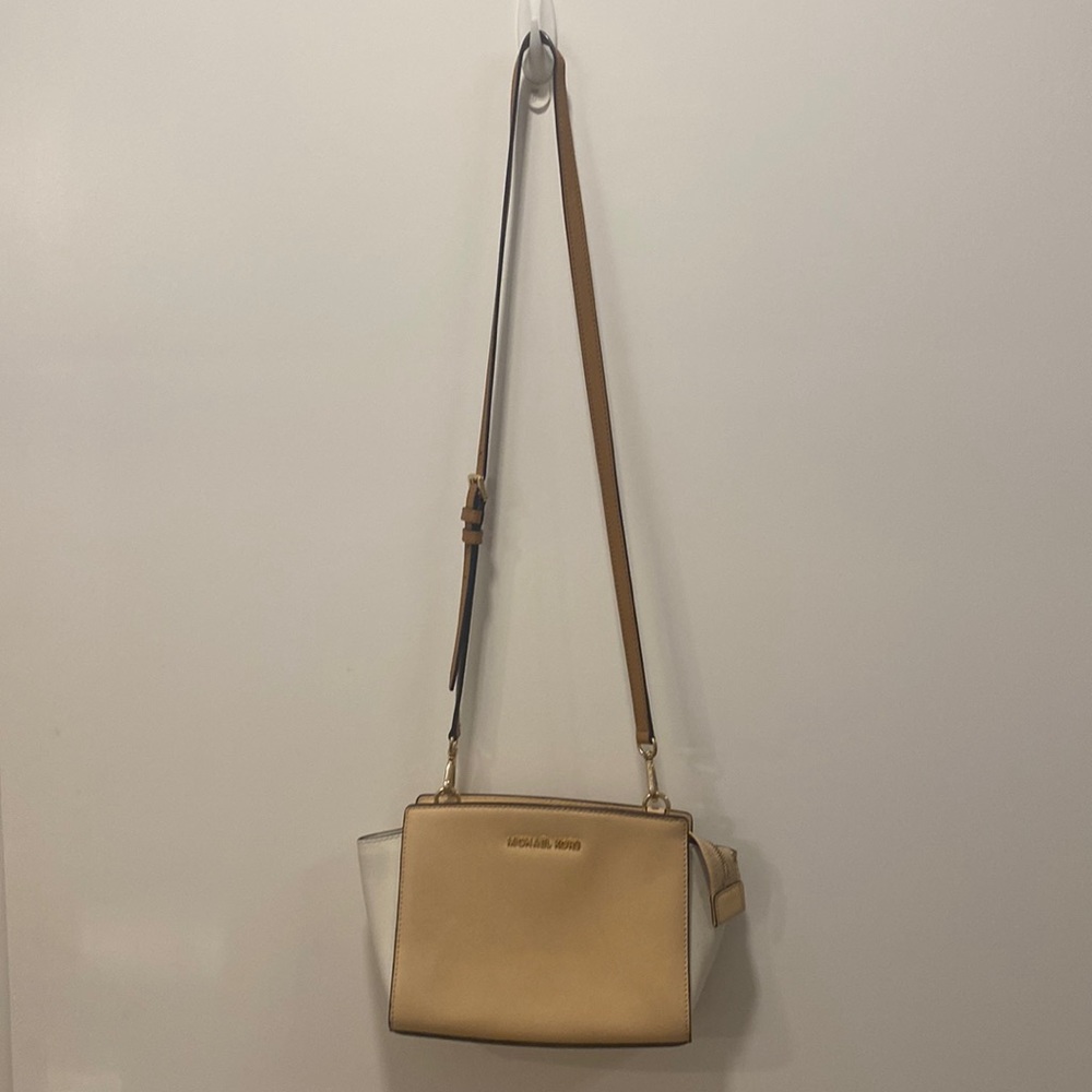 Michael Kors crossbody bag